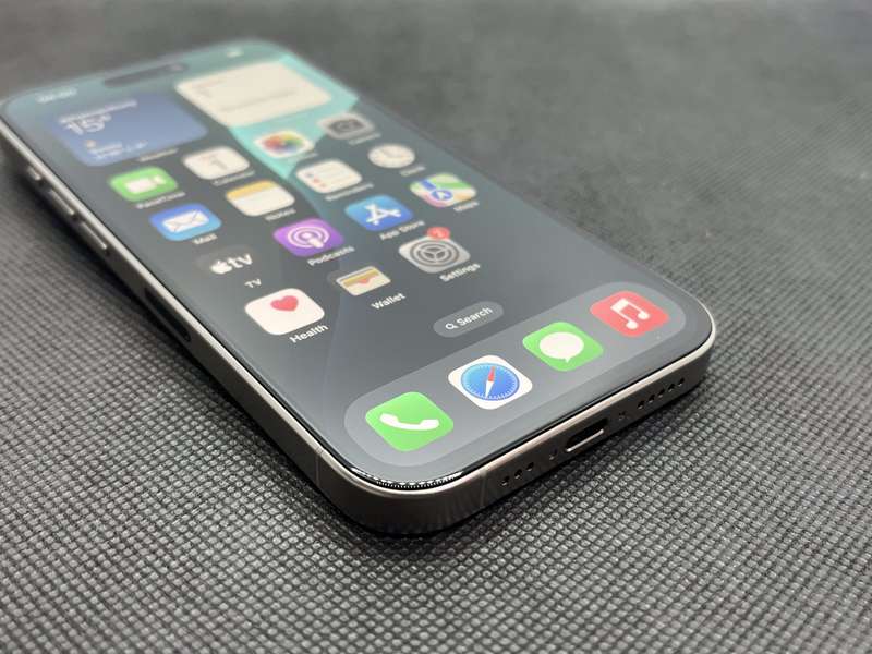 Apple iPhone 15 Pro 128GB Natural Titanium (12 Month Warranty)