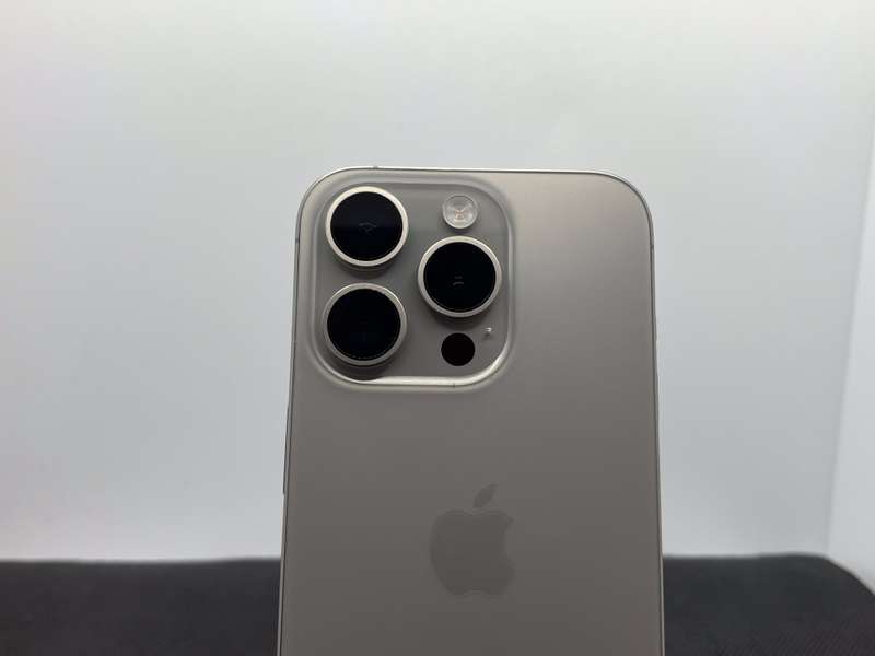 Apple iPhone 15 Pro 128GB Natural Titanium (12 Month Warranty)