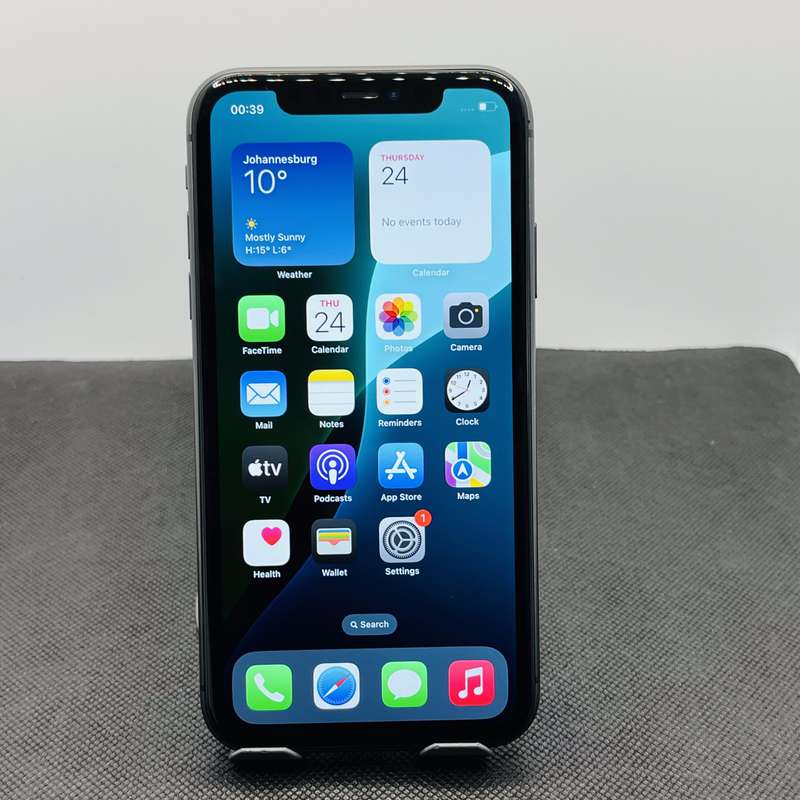 Apple iPhone 11 64GB Black (6 Month Warranty)