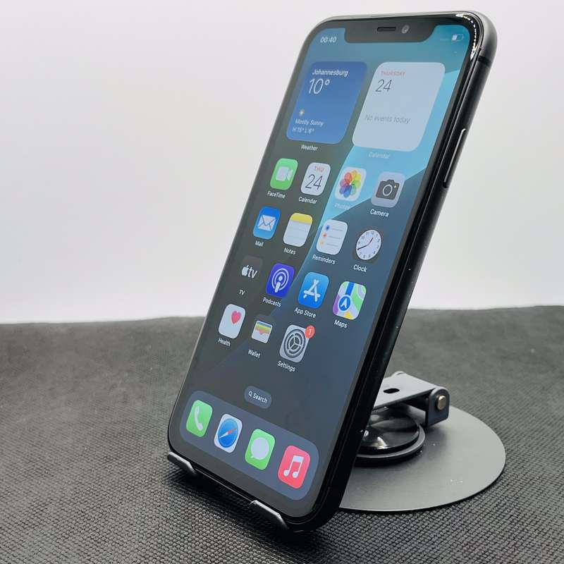 Apple iPhone 11 64GB Black (6 Month Warranty)