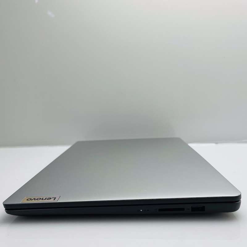 Lenovo Ideapad 1 15AMN7 AMD Ryzen 5 2.80GHz 8GB RAM 512GB SSD Silver - Hinge Damage