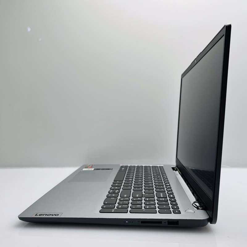 Lenovo Ideapad 1 15AMN7 AMD Ryzen 5 2.80GHz 8GB RAM 512GB SSD Silver - Hinge Damage