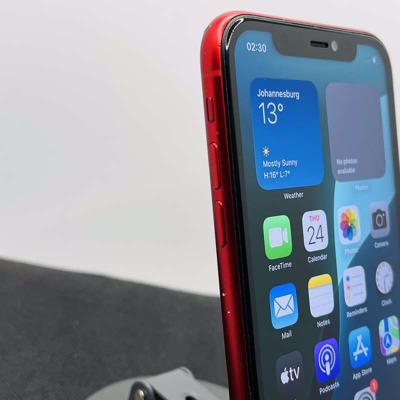 Apple iPhone 11 64GB Product Red (6 Month Warranty) - Minor Bright Spots