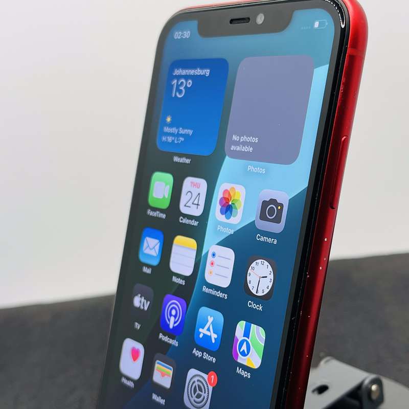 Apple iPhone 11 64GB Product Red (6 Month Warranty) - Minor Bright Spots