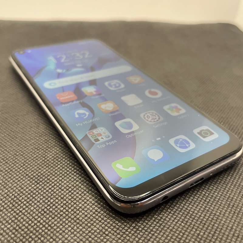 Huawei P40 Lite 128GB Sakura Pink - Cracked Camera and Bright spots