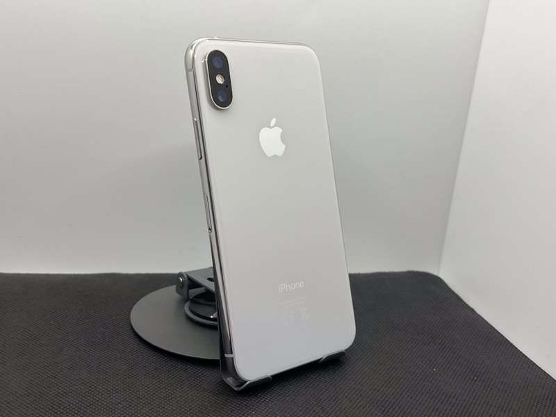 Apple iPhone XS 64GB Silver (3 Month Warranty)