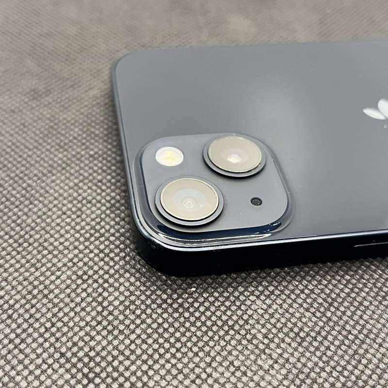 Apple iPhone 13 128GB Midnight (6 Month Warranty)