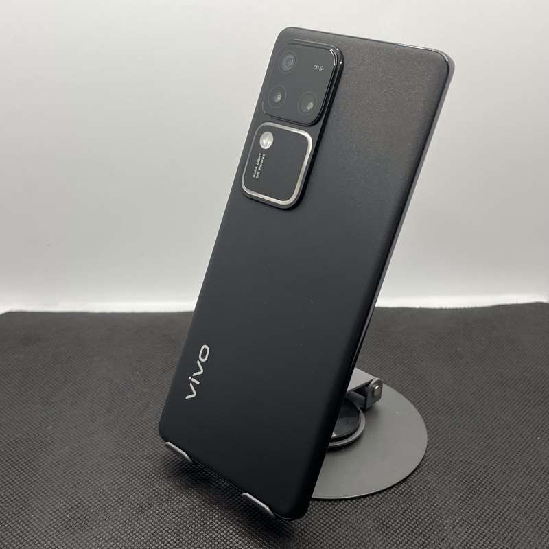 Vivo V30 512GB Dual Sim Black (6 Month Warranty)  Mint Condition