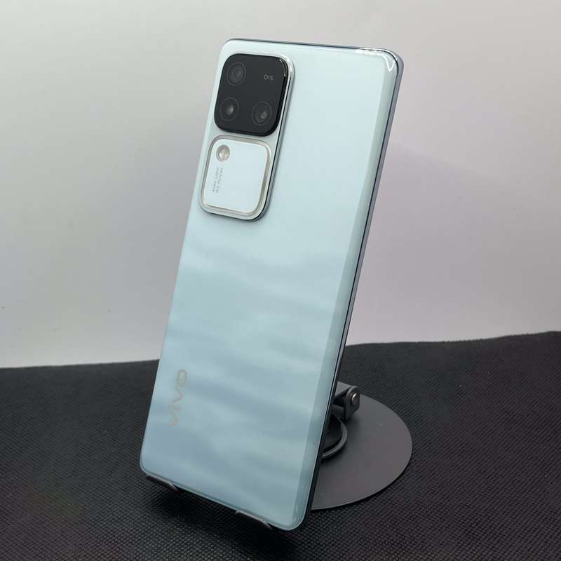 Vivo V30 512GB Dual Sim Aqua (6 Month Warranty)  Mint Condition