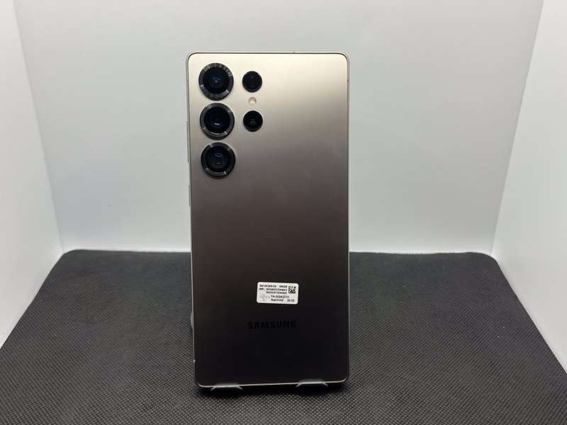Samsung Galaxy S25 Ultra 256GB Dual Sim Titanium Gray (12 Month Warranty)