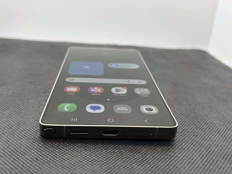 Samsung Galaxy S25 Ultra 256GB Dual Sim Titanium Gray (12 Month Warranty)