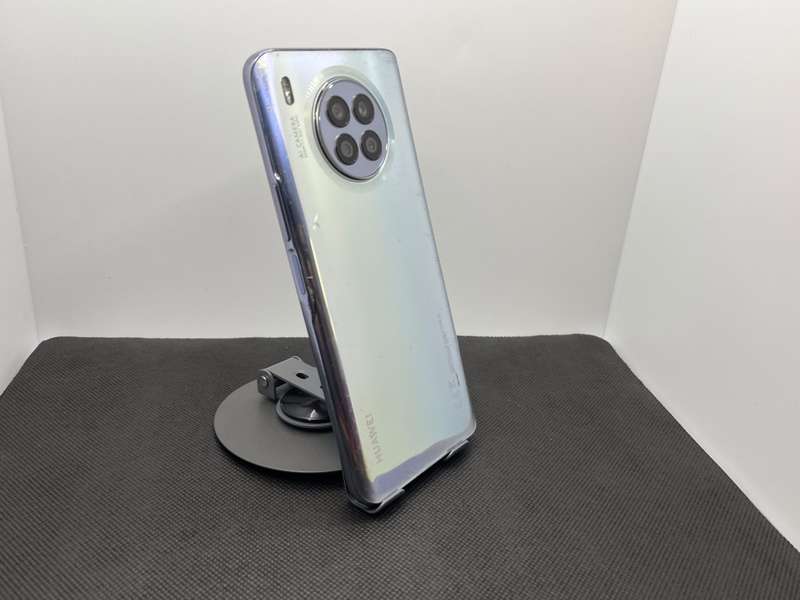 Huawei Nova 8i 128GB Moonlight Silver - Cracked Screen And Screen Damage