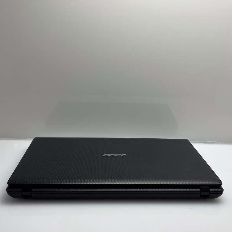 Acer Aspire 5742 "Core i5" 2.67 GHz 8GB RAM 128GB SSD Black - Bright Spots And Faulty Battery