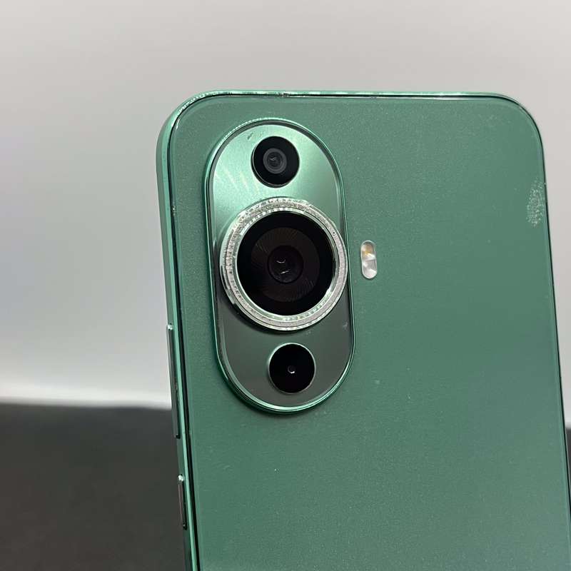 Huawei Nova 11 256GB Dual Sim Green - Cracked Screen
