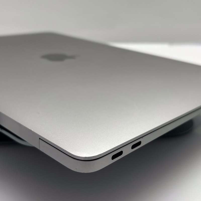 Apple MacBook Air 13-Inch Core i5 1,60GHz 8GB RAM 128GB SSD (True Tone, 2019) Space Gray (6...