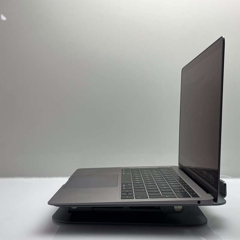 Apple MacBook Air 13-Inch Core i5 1,60GHz 8GB RAM 128GB SSD (True Tone, 2019) Space Gray (6...