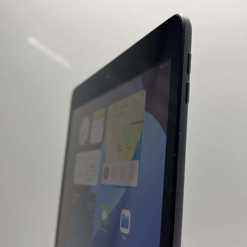 Apple iPad 10.2 9th Gen 64GB (Wifi/E-SIM Only) Space Grey  No Touch ID And Bright Spot