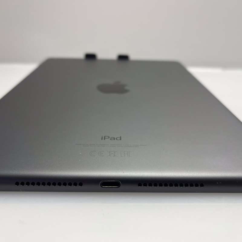 Apple iPad 10.2 9th Gen 64GB (Wifi/E-SIM Only) Space Grey  No Touch ID And Bright Spot