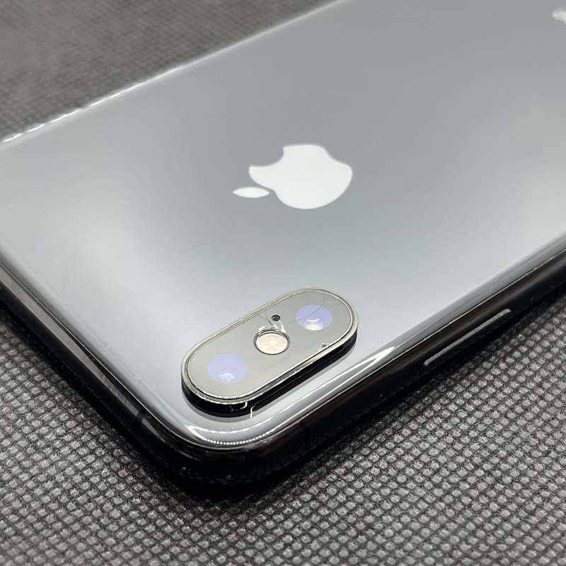 Apple iPhone XS 256GB Space Gray - No Face ID And Cracked Camera Lens