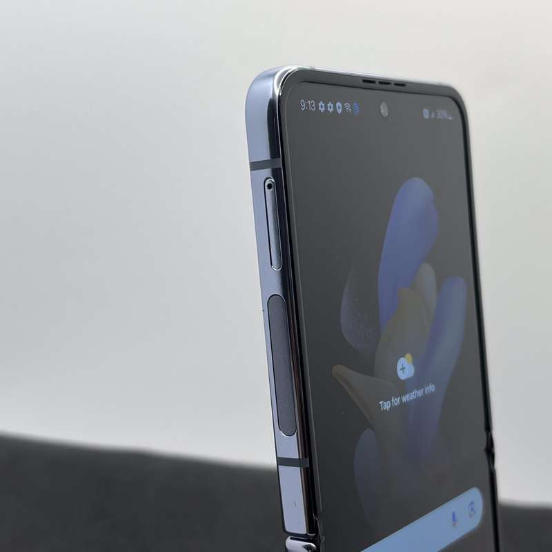 Samsung Galaxy Z Flip 4 128GB Blue (6 Month Warranty)