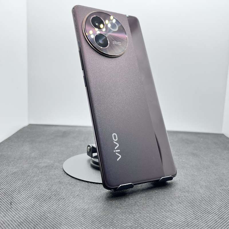 Vivo V30e 256G Brown - (6 Month Warranty) - Mint Condition
