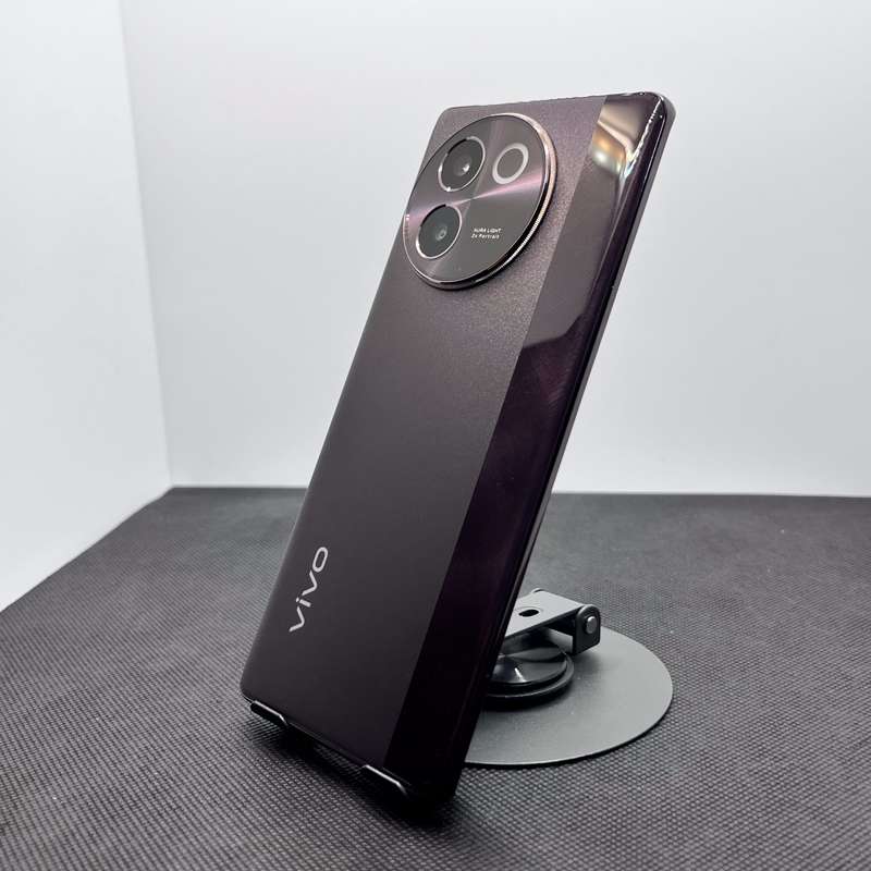 Vivo V30e 256G Brown - (6 Month Warranty) - Mint Condition