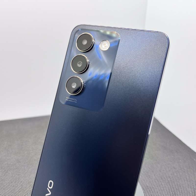 Vivo Y100 Crystal Black 256GB - (6 Month Warranty) - Mint Condition