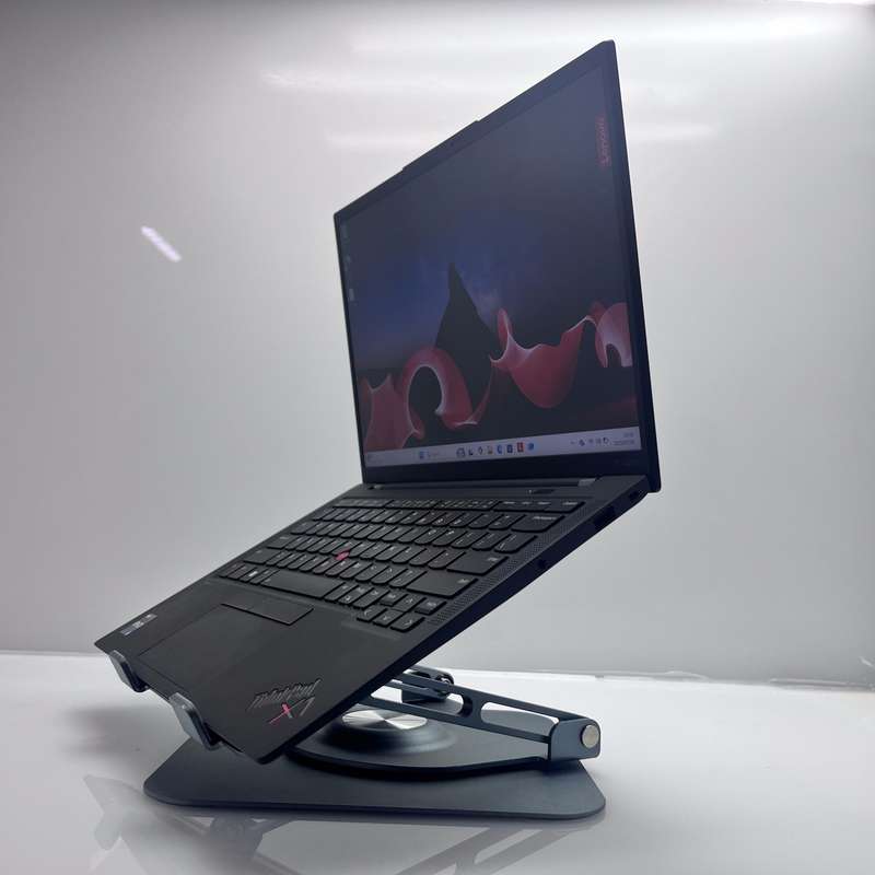 Lenovo Thinkpad X1 "Core i5" 1.30GHz 16GB RAM 512GB SSD Carbon Black (6 Month Warranty)