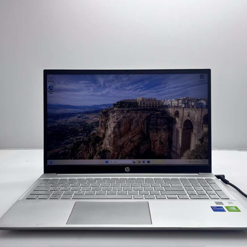 HP Pavillion 15-EG0000NI "Core i7" 16GB RAM 256GB MZ SSD Silver (6 Month Warranty)