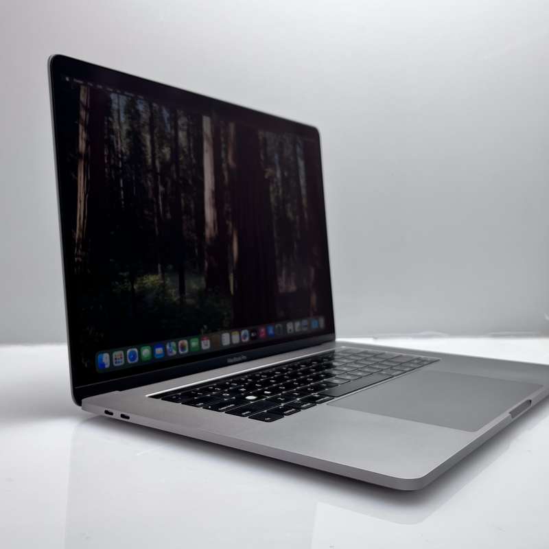 MacBook Pro 15-Inch "Core i7" 2.6GHZ 16GB RAM 256GB SSD (2019) Space Grey (6 Month Warranty)