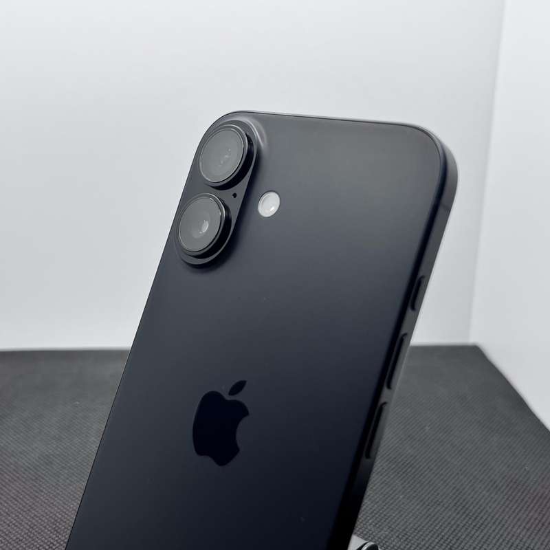Apple iPhone 16 128GB Black Titanium (12 Month Warranty) - Mint Condition