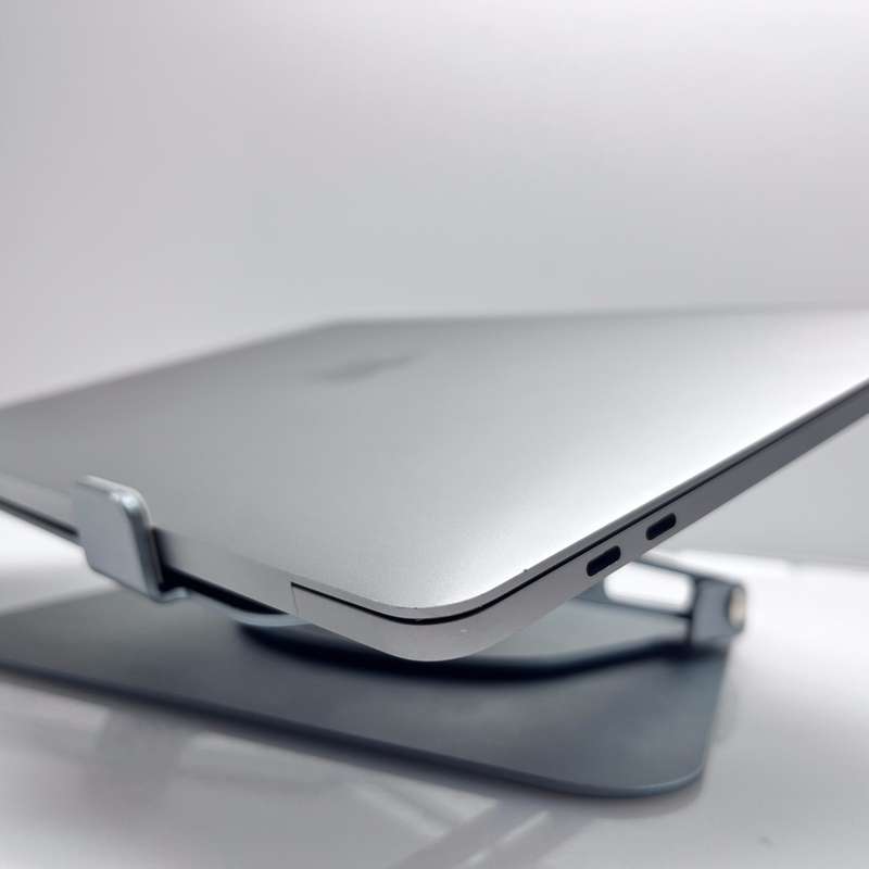 Apple MacBook Air M1 13-Inch 8GPU/8CPU 8GB RAM 256GB SSD (2020) Space Grey (12 Month Warranty)