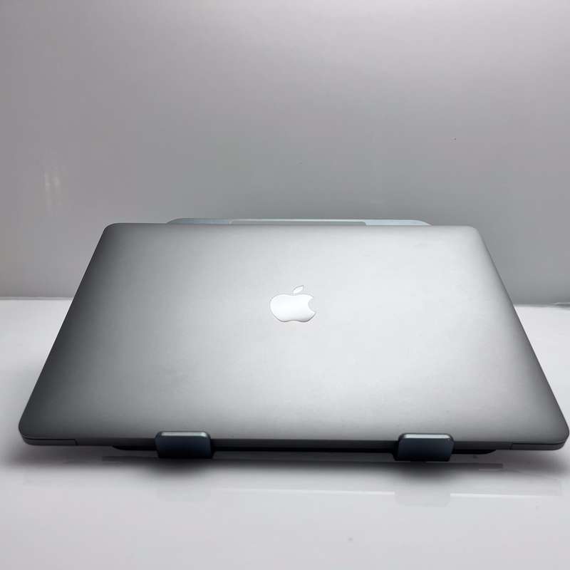 Apple MacBook Air M1 13-Inch 8GPU/8CPU 8GB RAM 256GB SSD (2020) Space Grey (12 Month Warranty)