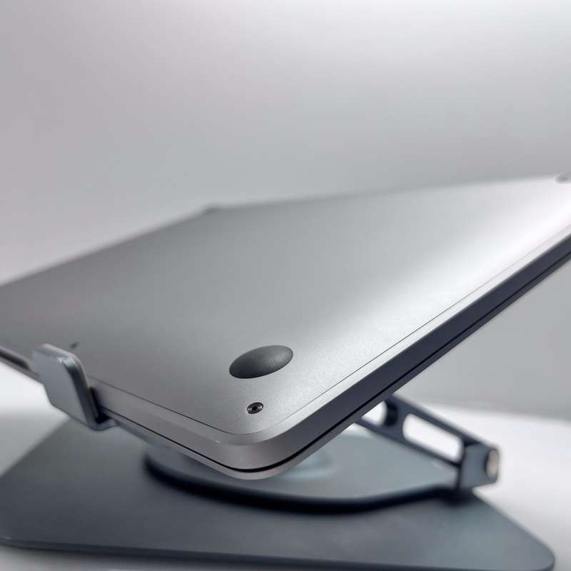 Apple MacBook Air M1 13-Inch 8GPU/8CPU 8GB RAM 256GB SSD (2020) Space Grey (12 Month Warranty)