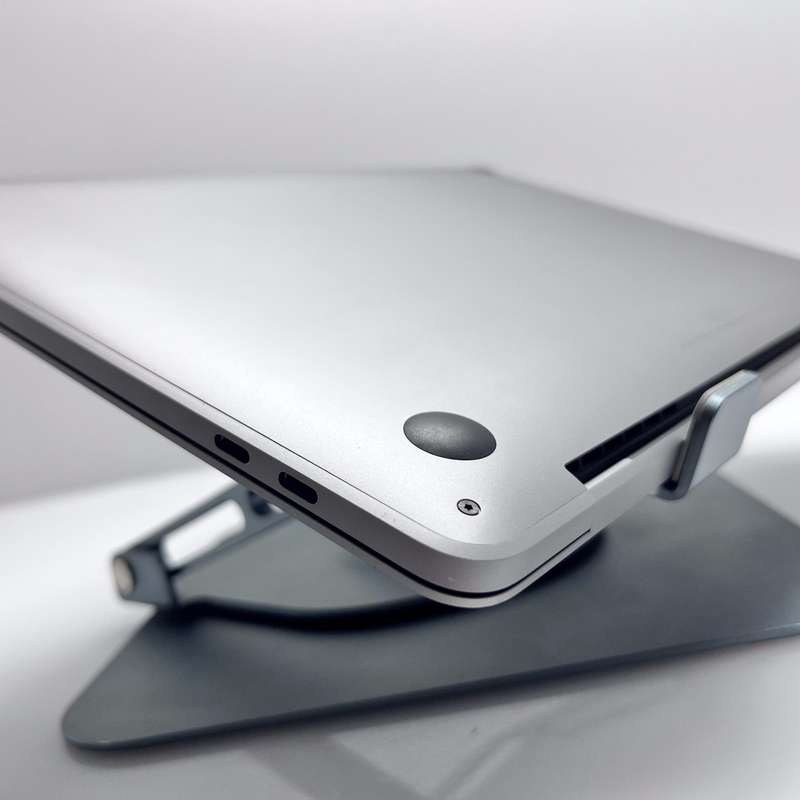 Apple MacBook Air M1 13-Inch 8GPU/8CPU 8GB RAM 256GB SSD (2020) Space Grey (12 Month Warranty)