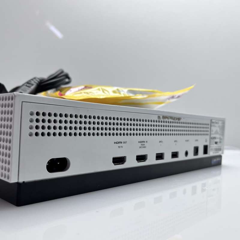 Xbox One S 1 TB White + HDMI Cable + Power Cable (3 Month Warranty)