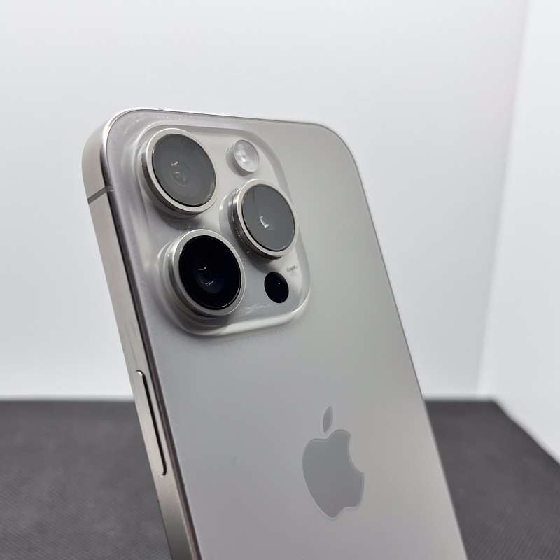 Apple iPhone 15 Pro 256GB Natural Titanium (12 Month Warranty)