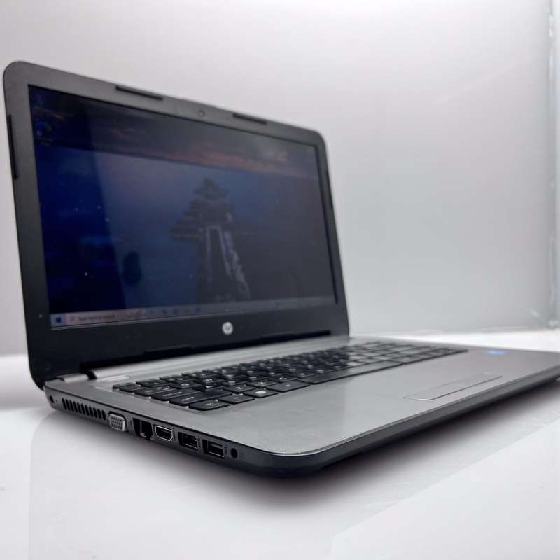 HP 14-am006ni 4GB RAM 240GB SSD Grey (3 Month Warranty) - Damaged Casing