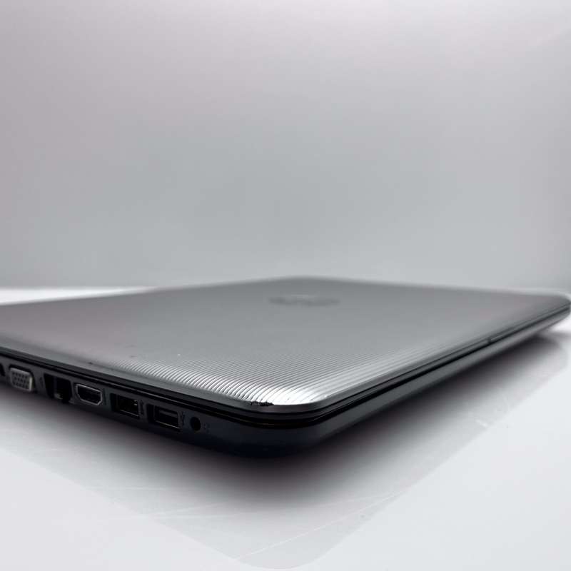 HP 14-am006ni 4GB RAM 240GB SSD Grey (3 Month Warranty) - Damaged Casing