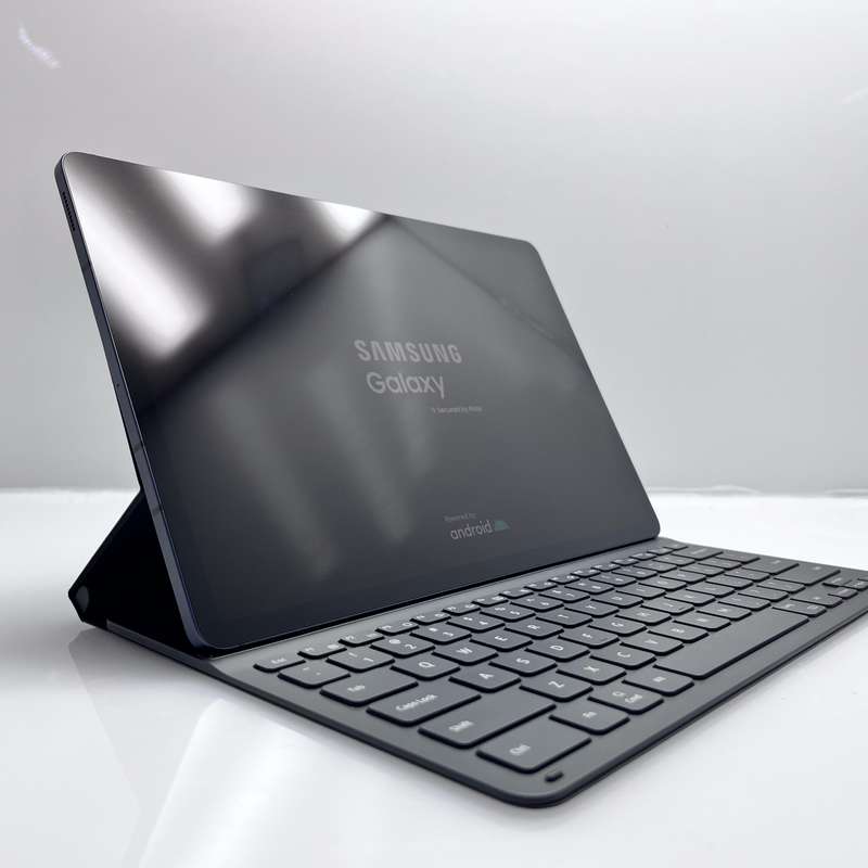 Samsung Galaxy Tab S7 FE 5G 128GB Mystic Black + Cover Bundle Value: R600 (3 Month Warranty)