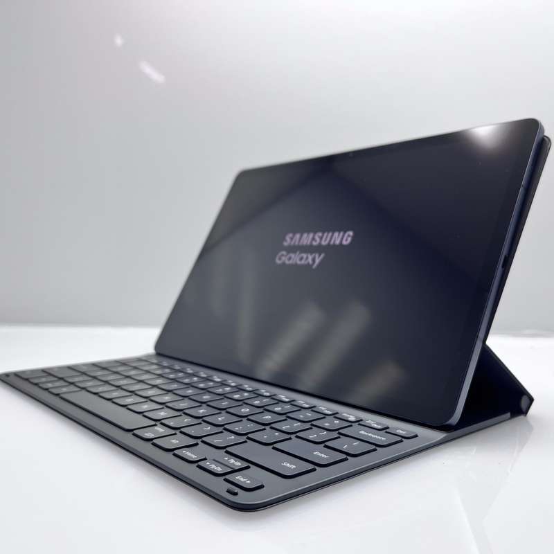 Samsung Galaxy Tab S7 FE 5G 128GB Mystic Black + Cover Bundle Value: R600 (3 Month Warranty)