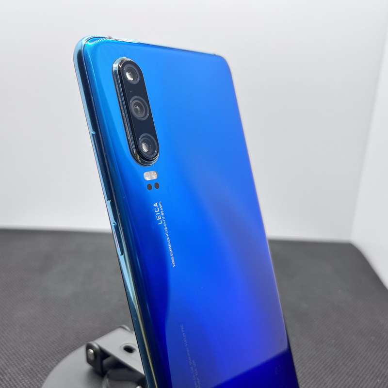 Huawei P30 128GB Aurora Blue (3 Month Warranty)