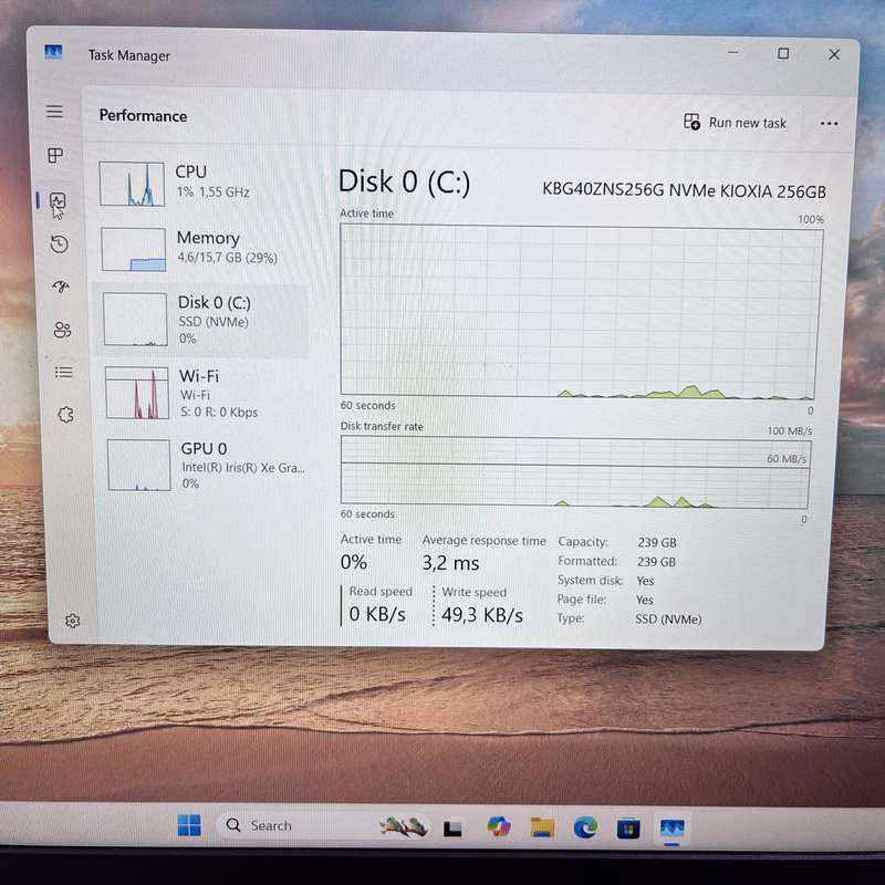 Dell Vostro 15 3510 "Core i5" 16GB RAM 256GB SSD Grey - Faulty Battery
