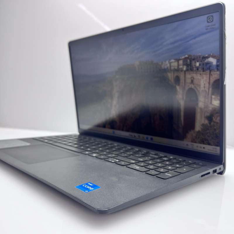 Dell Inspiron 15 3511 "Core i3" 16B RAM 256GB SSD + 1TB HDD Black - Bright Spots