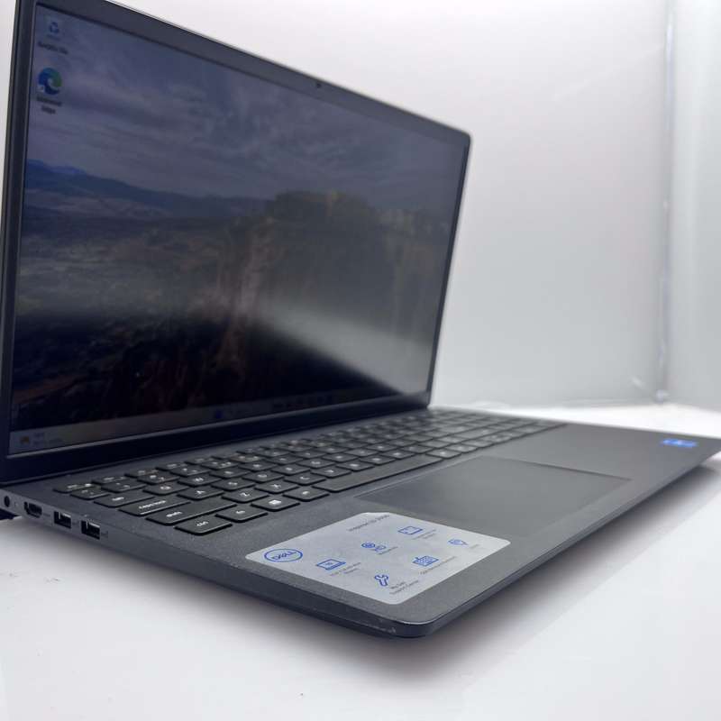 Dell Inspiron 15 3511 "Core i3" 16B RAM 256GB SSD + 1TB HDD Black - Bright Spots