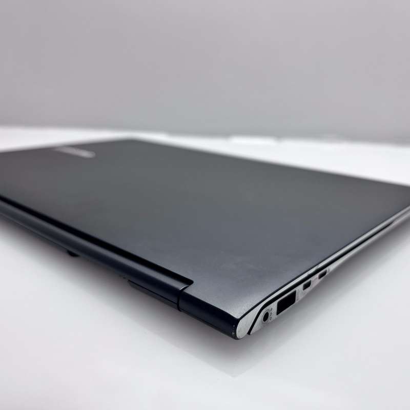 Samsung Series 9 UltraBook 4GB RAM 256GB SSD - Faulty Battery | Bright Spots