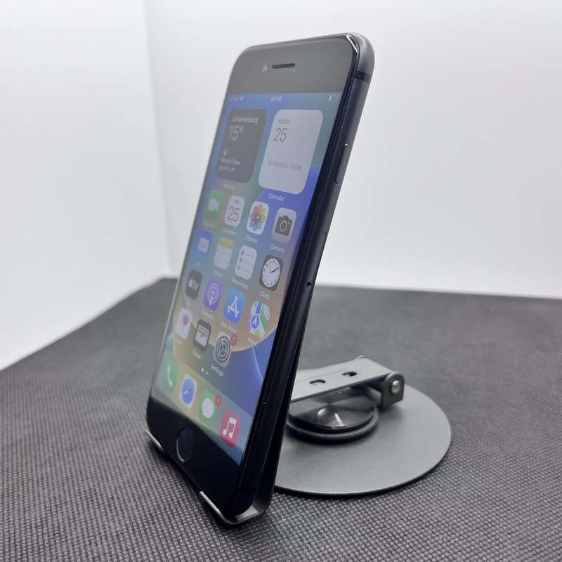 Apple iPhone 8 64GB Black (3 Month Warranty)