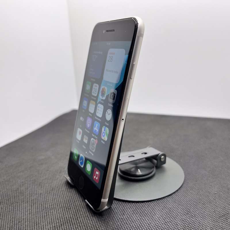 Apple iPhone SE (2020) 128GB White - No Face ID | Minor Screen Damage