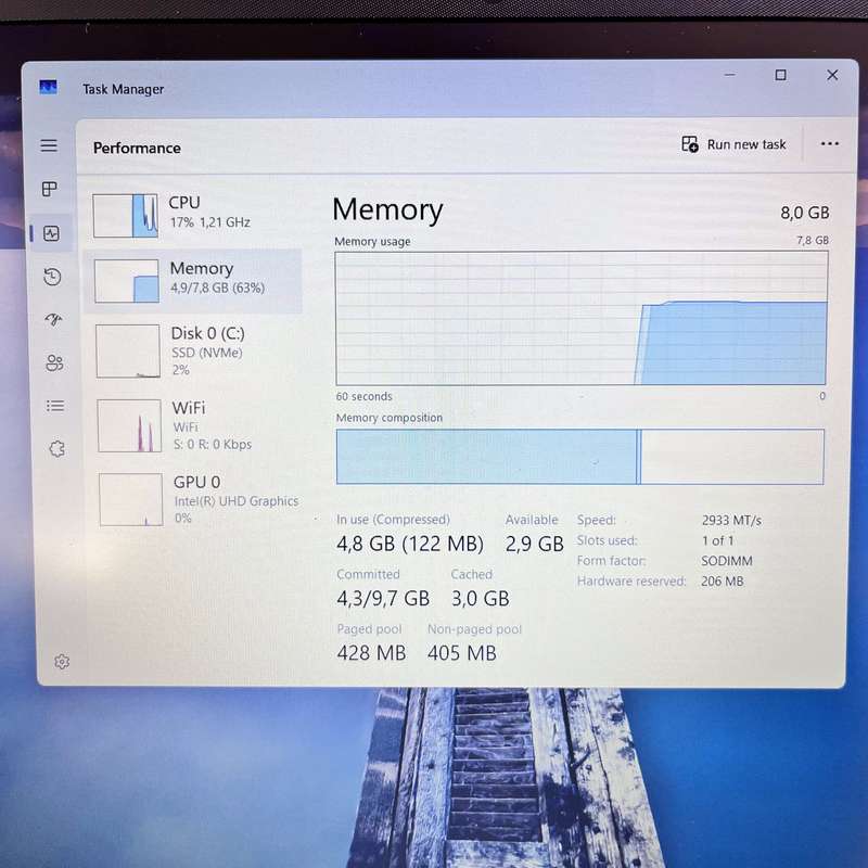 HP 250 G9 8GB RAM 256GB SSD - Faulty Charger | Bright Spot | Pressure Mark
