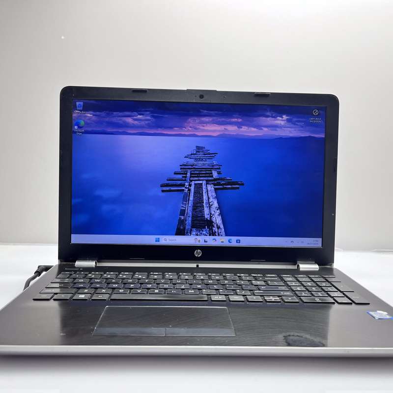 HP 15-bs105ni Core i5 8th Gen 8GB RAM 512GB Sata SSD No Battery Silver